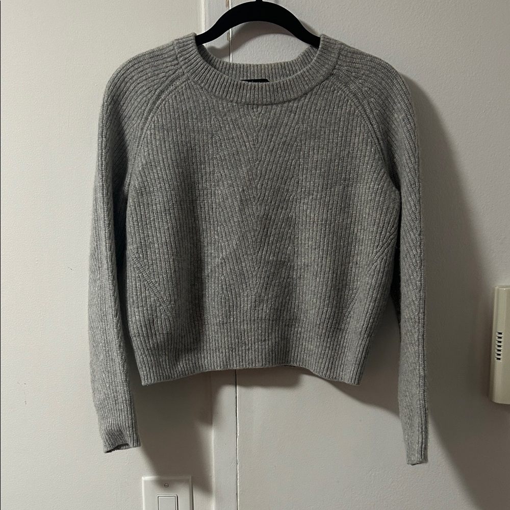 Aqua Light Gray Cashmere Crewneck Sweater Size Medium